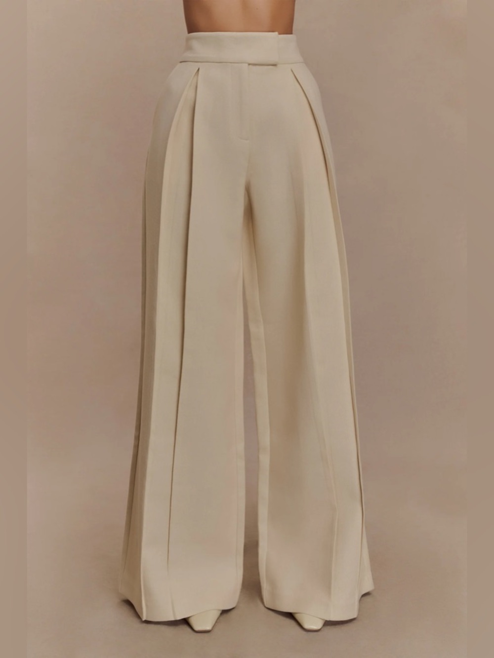 Meshki Raya
Mid Rise Wide Leg Linen Pant - Natural Beige